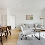 Beachside 2Bd 2Ba, 12Min Walk To Santa Monica Pier
